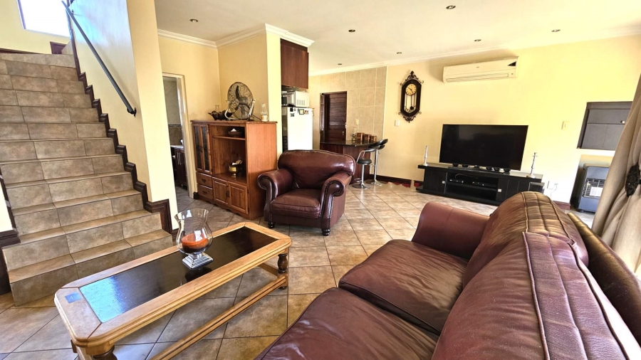 3 Bedroom Property for Sale in Melodie North West